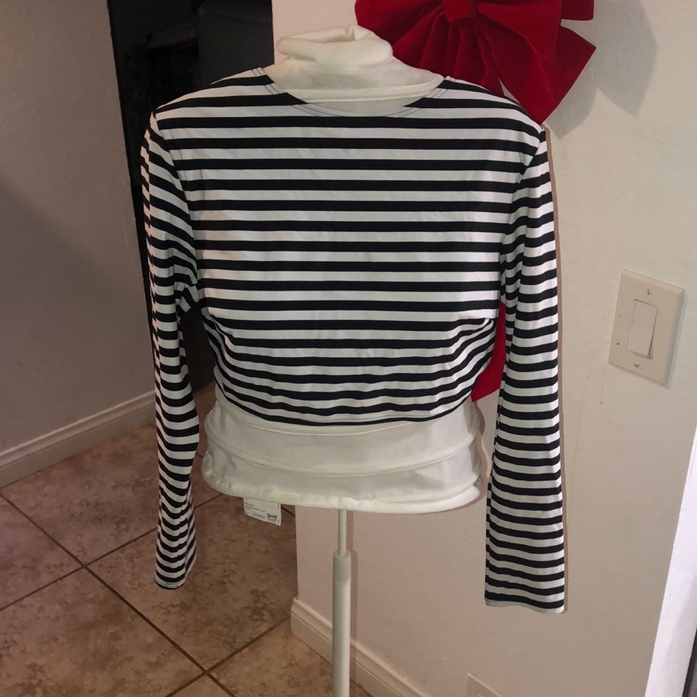 Stripped Cropped Long Sleeve Top - size 10/Large